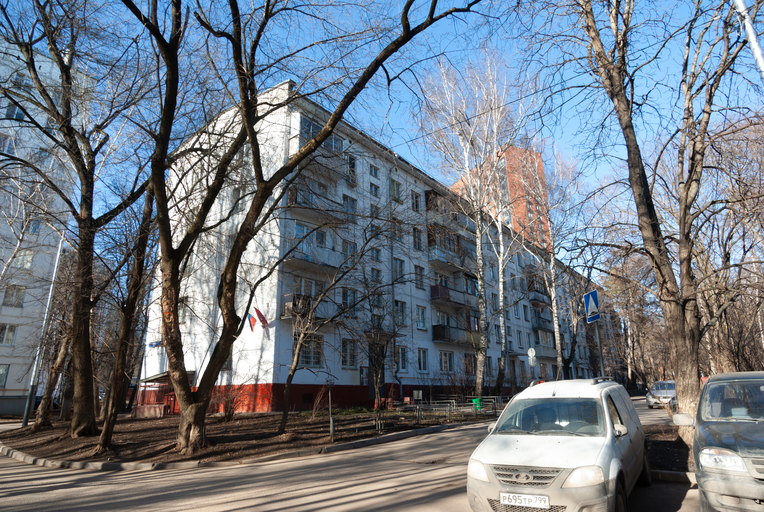 <<МНОГОКВАРТИРНЫЙ ДОМ>>)